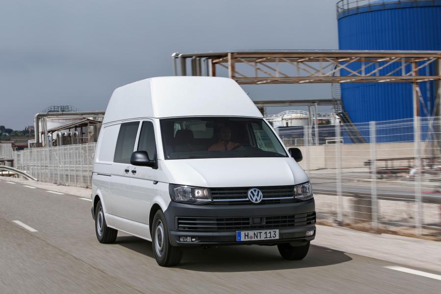  Volkswagen Transporter Van High Roof 2015 года  (фото 3 из 7)